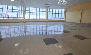 SE ALQUILA Gran Local Comercial en avenida principal 2500 m2 LOS OLIVOS
