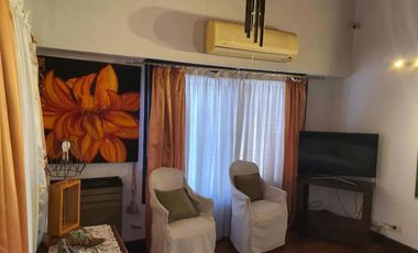 Casa en venta - 3 Dormitorios 2 Baños - Cochera - 150Mts2 - Versalles