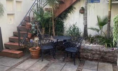 Casa en venta - 3 Dormitorios 2 Baños - Cochera - 150Mts2 - Versalles