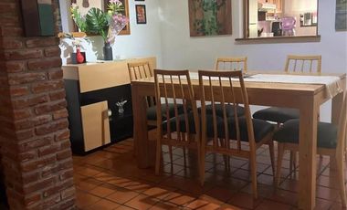 Casa en venta - 3 Dormitorios 2 Baños - Cochera - 150Mts2 - Versalles