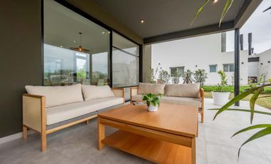 VENTA - Casa 3 Dormitorios con Pileta  - Barrio Puerto Roldán