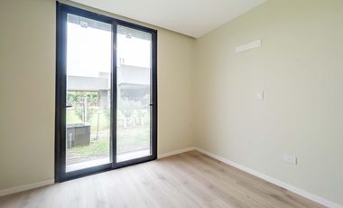 VENTA - Casa 3 Dormitorios con Pileta  - Barrio Puerto Roldán
