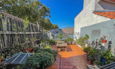 PH de 2 dormitorios con terraza en Venta - San Isidro.
