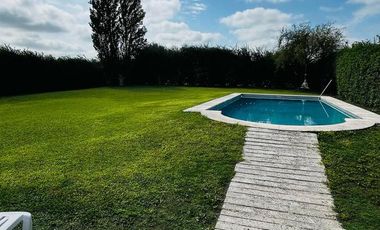 Casa en San Sebastian - 4 ambientes -1100 m2