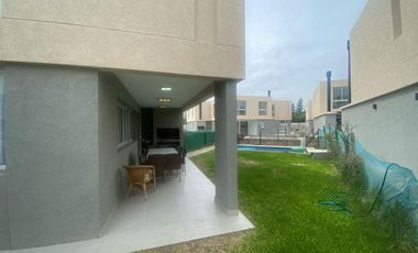 Casa en Círculo Hebreo