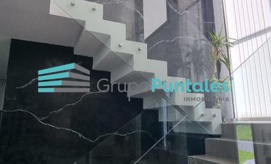 Hermosa Casa en Barrio Lagos de Canning con 5 dormitorios y piscina