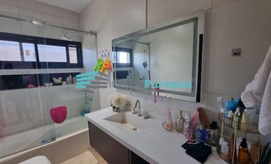 Hermosa Casa en Barrio Lagos de Canning con 5 dormitorios y piscina