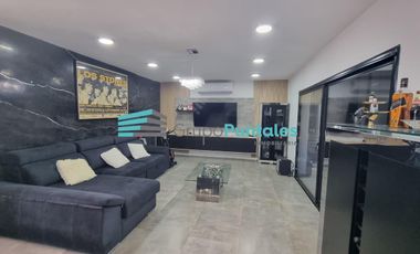 Hermosa Casa en Barrio Lagos de Canning con 5 dormitorios y piscina