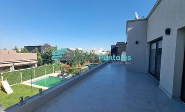 Hermosa Casa en Barrio Lagos de Canning con 5 dormitorios y piscina