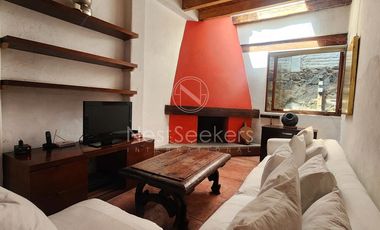 CASA EN VENTA EN EL CENTRO DE VALLE CON VISTA AL PUEBLO
