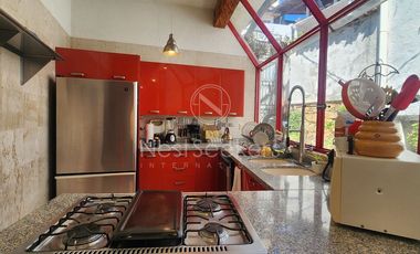 CASA EN VENTA EN EL CENTRO DE VALLE CON VISTA AL PUEBLO