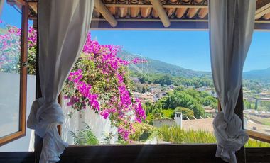 CASA EN VENTA EN EL CENTRO DE VALLE CON VISTA AL PUEBLO