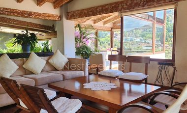 CASA EN VENTA EN EL CENTRO DE VALLE CON VISTA AL PUEBLO