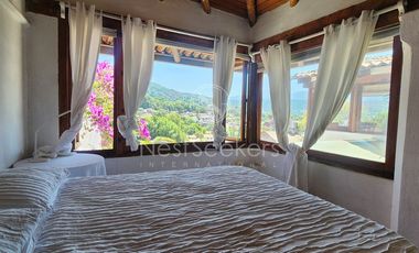 CASA EN VENTA EN EL CENTRO DE VALLE CON VISTA AL PUEBLO