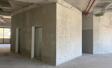 OFICINA EN VENTA VALLE OTE/TREBOL PARK
