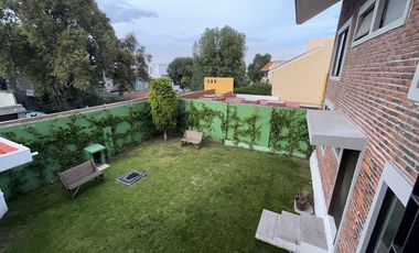 Residencia en Lomas de las Palmas UNA PLANTA