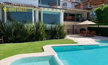 VENTA CASA EN VALLE DE BRAVO-VILLA FLORENCIA