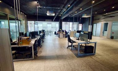 Oficina Amueblada en Renta