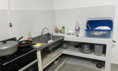 Apartamento En Venta Segundo Piso En La Galería Santa Elena.