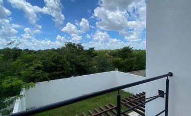 Casa de 4 recámaras en renta dentro de privada con amenidades en Conkal, Mérida