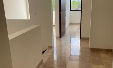 Casa de 4 recámaras en renta dentro de privada con amenidades en Conkal, Mérida