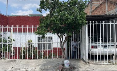 Casa en Venta ubicada en Lomas del Pedregal, Guadalajara.