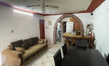 Casa en Venta ubicada en Lomas del Pedregal, Guadalajara.