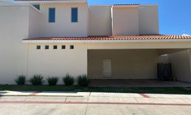 CASA EN VENTA TUXTLA GUTIÉRREZ CHIAPAS, UBICADA EN LOMAS DEL CAMPESTRE