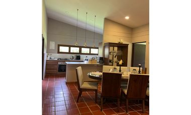 Venta de finca en cabeceras llanogrande