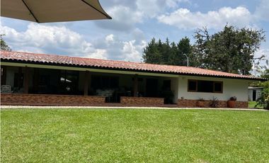 Venta de finca en cabeceras llanogrande