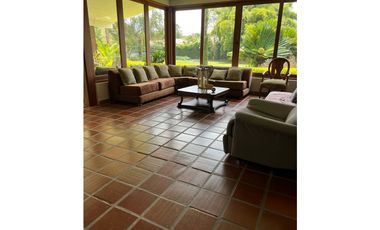 Venta de finca en cabeceras llanogrande