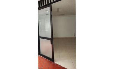 SE VENDE LOCAL CON PARQUEADERO  EN BUCARAMANGA SANTANDER