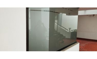 SE VENDE LOCAL CON PARQUEADERO  EN BUCARAMANGA SANTANDER