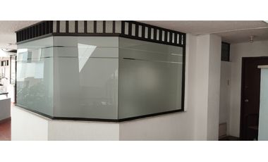 SE VENDE LOCAL CON PARQUEADERO  EN BUCARAMANGA SANTANDER