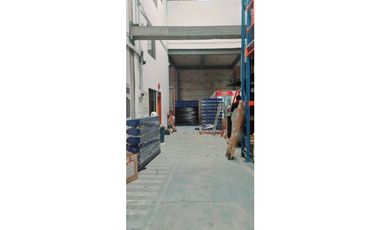 VENDO-ARRIENDO BODEGA BARRIO 12 DE OCTUBRE
