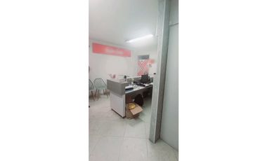 VENDO-ARRIENDO BODEGA BARRIO 12 DE OCTUBRE