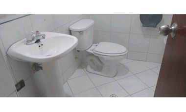 VENDO-ARRIENDO BODEGA BARRIO 12 DE OCTUBRE