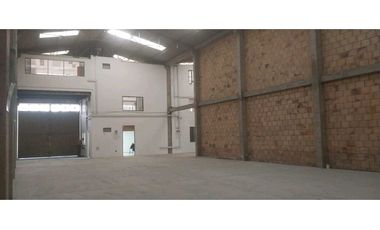 VENDO-ARRIENDO BODEGA BARRIO 12 DE OCTUBRE