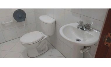 VENDO-ARRIENDO BODEGA BARRIO 12 DE OCTUBRE