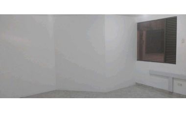 VENDO-ARRIENDO BODEGA BARRIO 12 DE OCTUBRE