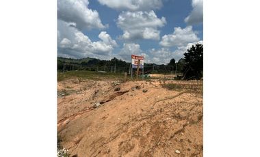 Venta de lote para bodega en parque empresarial