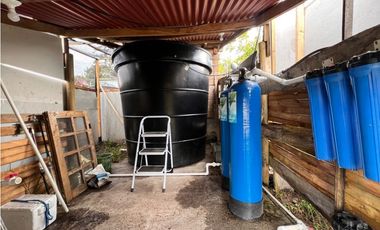 FINCA EN SANTA ELENA CON 5 CABAÑAS EN EL BOSQUE Y QUEBRADA