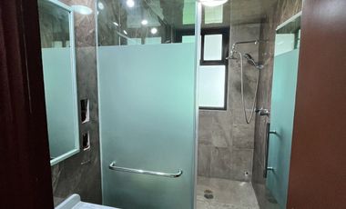 Renta casa y descubre tu nuevo hogar en Loma de Valle Escondido