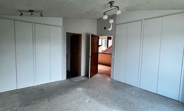 Renta casa y descubre tu nuevo hogar en Loma de Valle Escondido