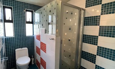 Renta casa y descubre tu nuevo hogar en Loma de Valle Escondido