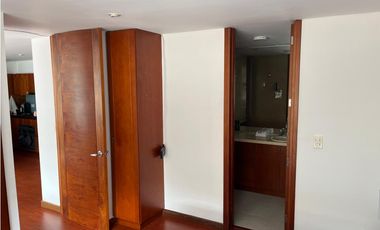ARRIENDO HERMOSO APARTAMENTO CHICO NORTE SEMI AMOBLADO