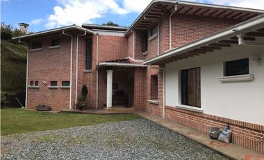 Casa en Arriendo en El Retiro sector La Fe