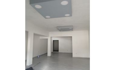 SE VENDE CASA LOCAL COMERCIAL Y VIVIENDAS INDEPENDIENTE EN LA VICTORIA