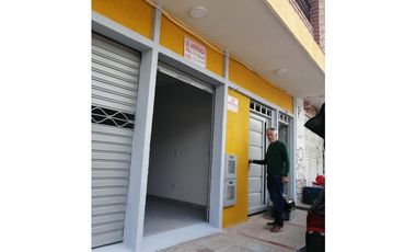 SE VENDE CASA LOCAL COMERCIAL Y VIVIENDAS INDEPENDIENTE EN LA VICTORIA