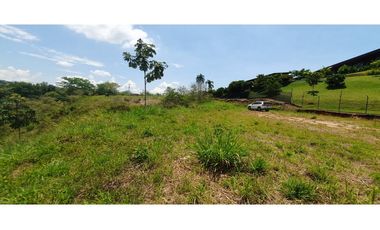 EN VENTA LOTE CERRITOS PEREIRA 10.055 M2